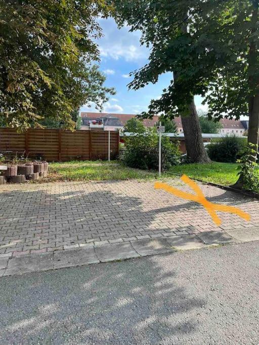 Stilvolle Ferienwohnung Mit Stellplatz Wlan Free Netflix Naehe Bahnhof Zwickau Ngoại thất bức ảnh
